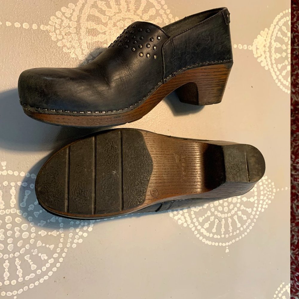 Dansko Clogs - Size EU 40 (US 9.5)